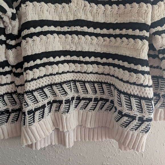 Universal Thread Striped V-Neck Sweater Black and White - Picture 3 of 7